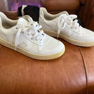 Veja White Women's Sneakers